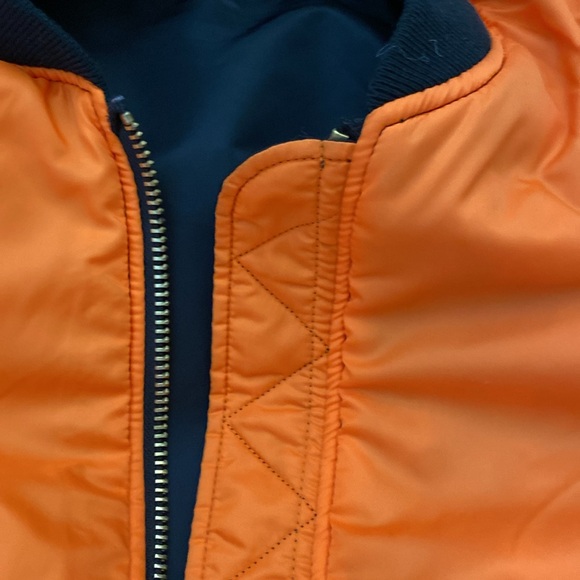 Alpha Industries Reversable Bomber Jacket - Picture 8 of 8